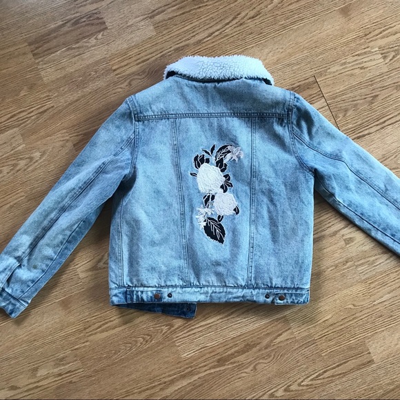 Olivaceous Sherpa Embroidered Jean Jacket - Picture 5 of 6